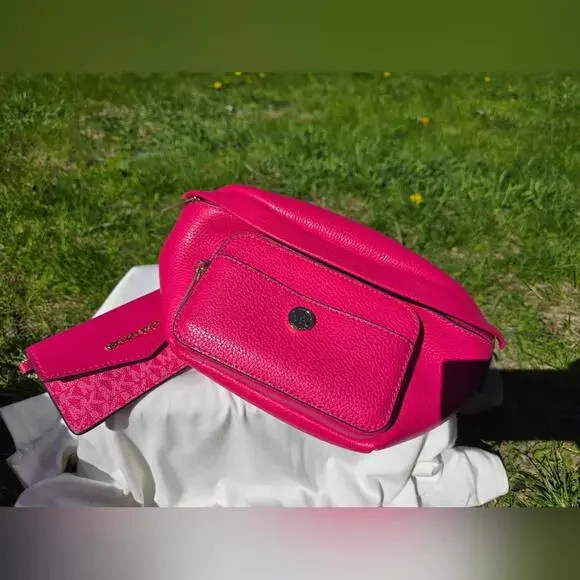 Michael Kors Pink Maisie Large Pebbled 2-in-1 Sling Pack - Picture 7 of 11